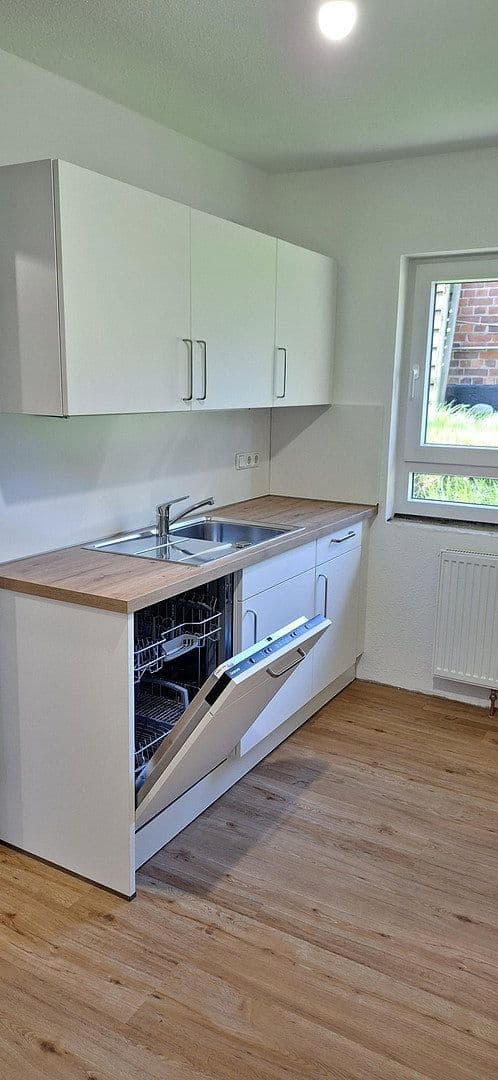 Prenájom bytu 3-izbový 105 m², Itzehoe, Šlezvicko-Holštajnsko Prenájom bytu 3-izbový 105 m², Itzehoe, Šlezvicko-Holštajnsko