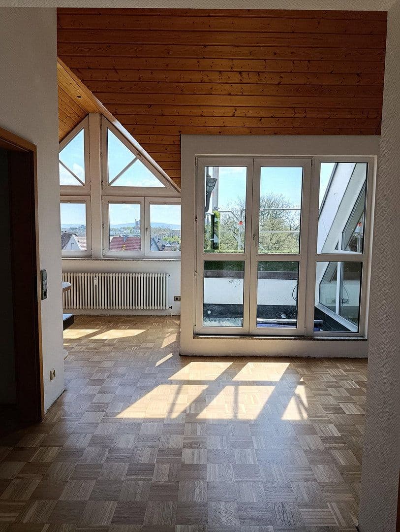Prenájom bytu 3-izbový 65 m², Kornwestheim, Bádensko-Wurttembersko Prenájom bytu 3-izbový 65 m², Kornwestheim, Bádensko-Wurttembersko