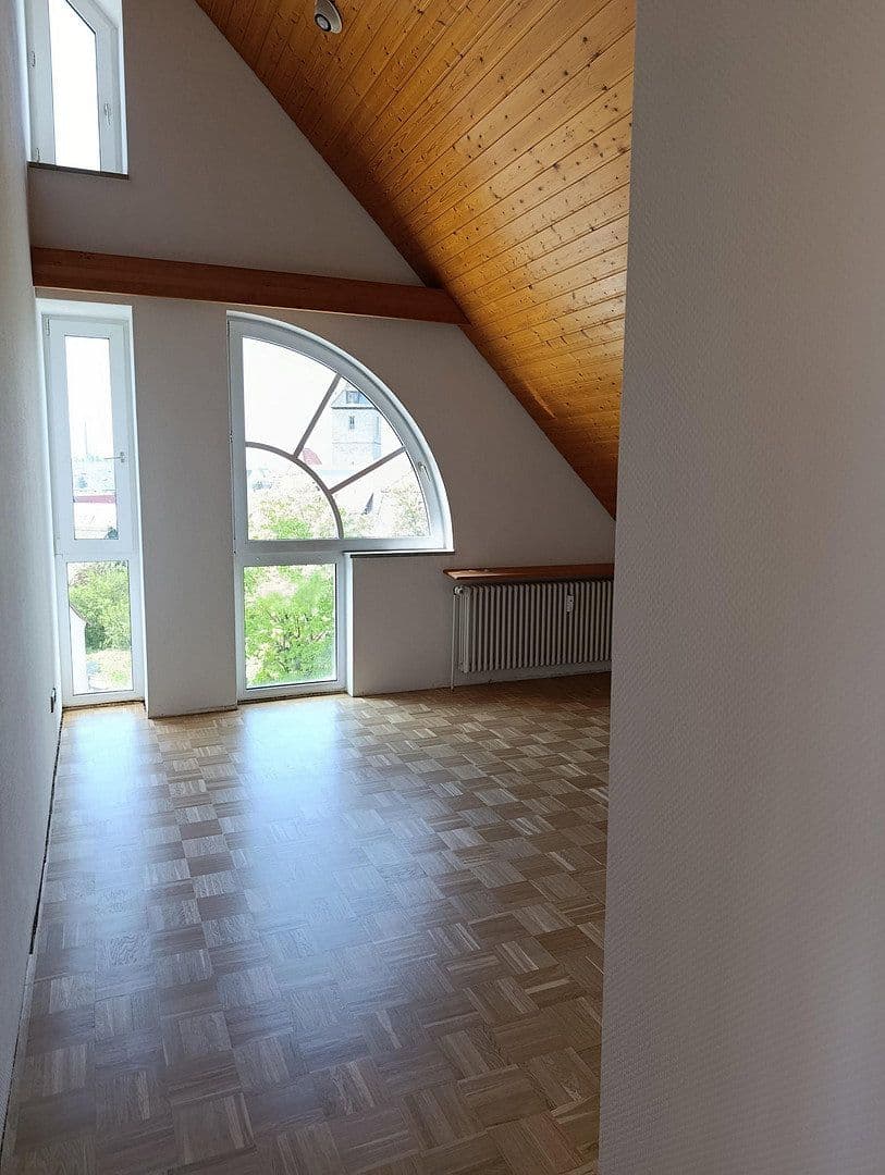 Prenájom bytu 3-izbový 65 m², Kornwestheim, Bádensko-Wurttembersko Prenájom bytu 3-izbový 65 m², Kornwestheim, Bádensko-Wurttembersko