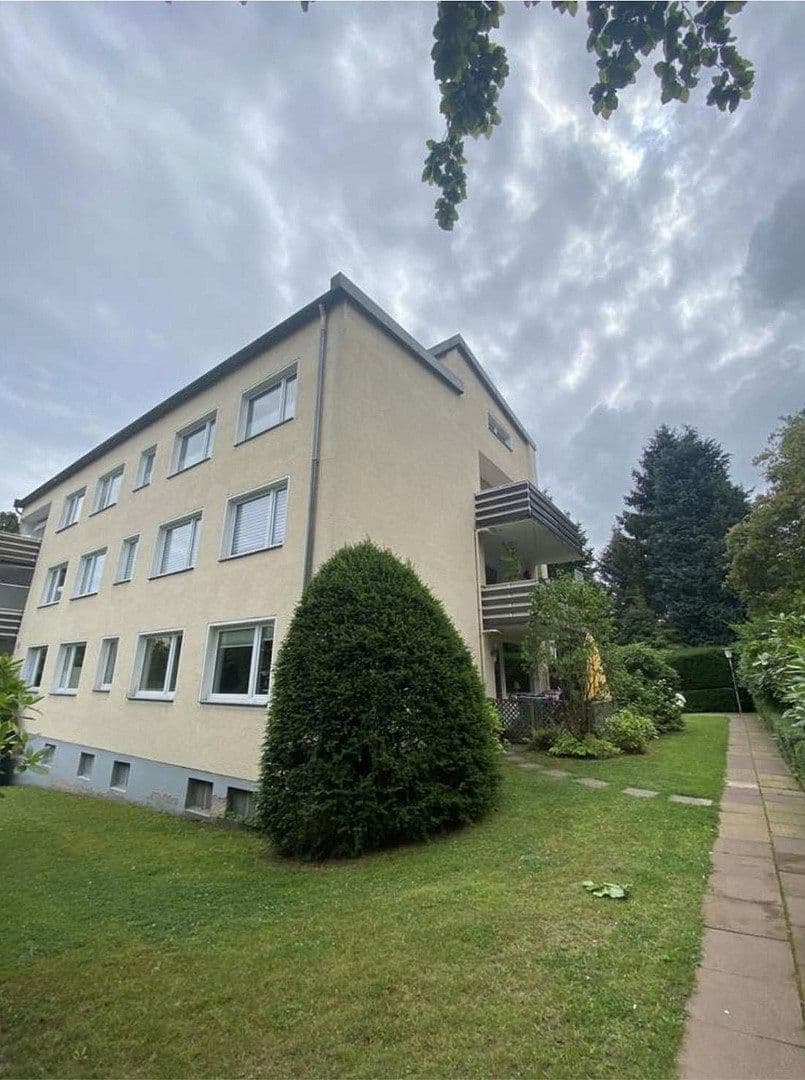 Prenájom bytu 2-izbový 108 m², Bielefeld, Severné Porýnie - Westfálsko Prenájom bytu 2-izbový 108 m², Bielefeld, Severné Porýnie - Westfálsko