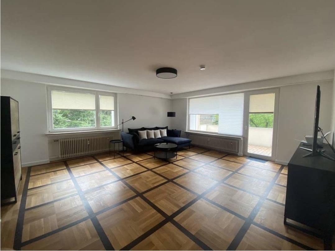 Prenájom bytu 2-izbový 108 m², Bielefeld, Severné Porýnie - Westfálsko Prenájom bytu 2-izbový 108 m², Bielefeld, Severné Porýnie - Westfálsko