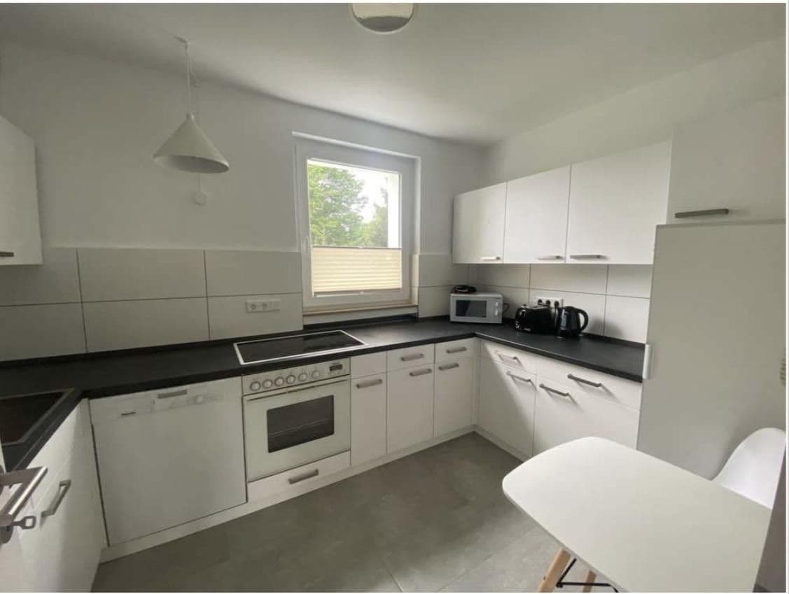 Prenájom bytu 2-izbový 108 m², Bielefeld, Severné Porýnie - Westfálsko Prenájom bytu 2-izbový 108 m², Bielefeld, Severné Porýnie - Westfálsko