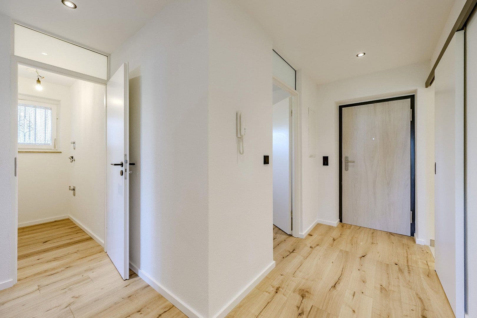 Predaj bytu 2-izbový 71 m², Asperg, Bádensko-Wurttembersko Predaj bytu 2-izbový 71 m², Asperg, Bádensko-Wurttembersko