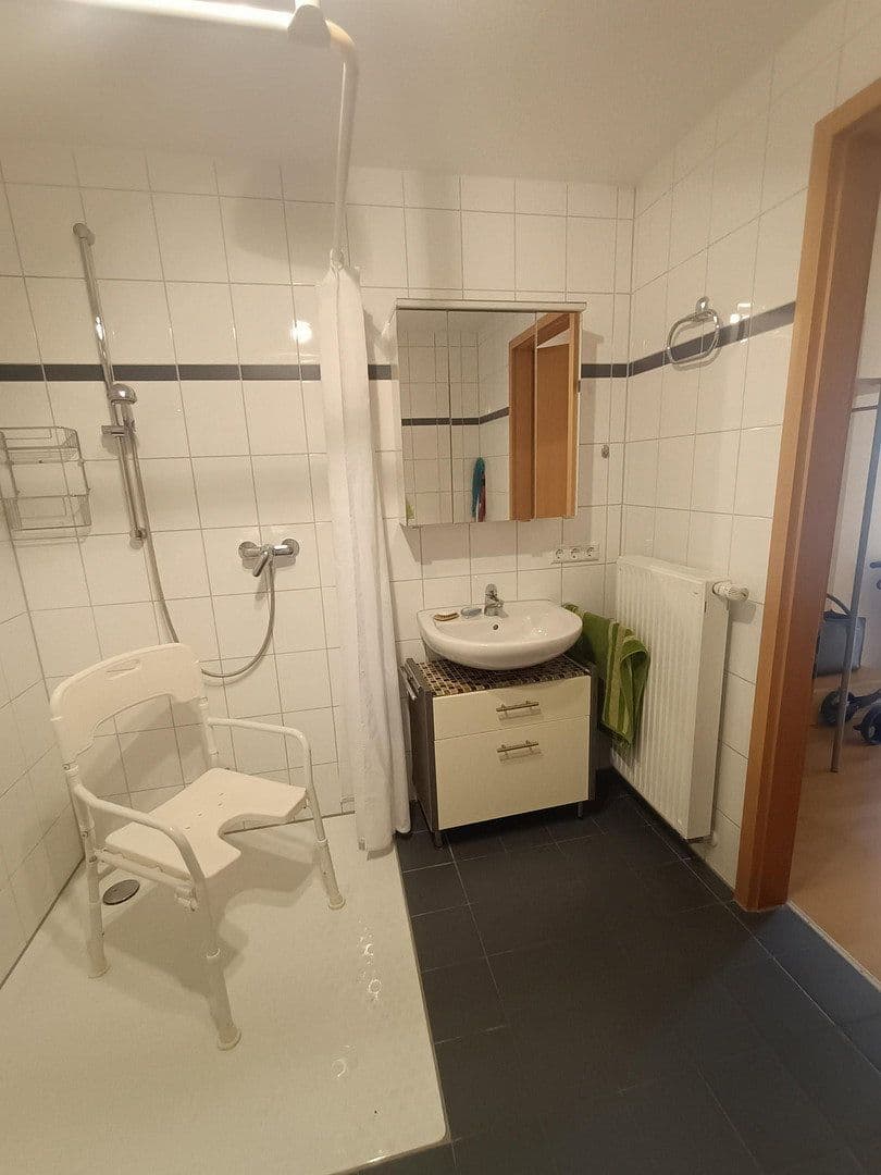 Prenájom bytu 3-izbový 76 m², Schulstraße 15, Friolzheim, Bádensko-Wurttembersko Prenájom bytu 3-izbový 76 m², Schulstraße 15, Friolzheim, Bádensko-Wurttembersko