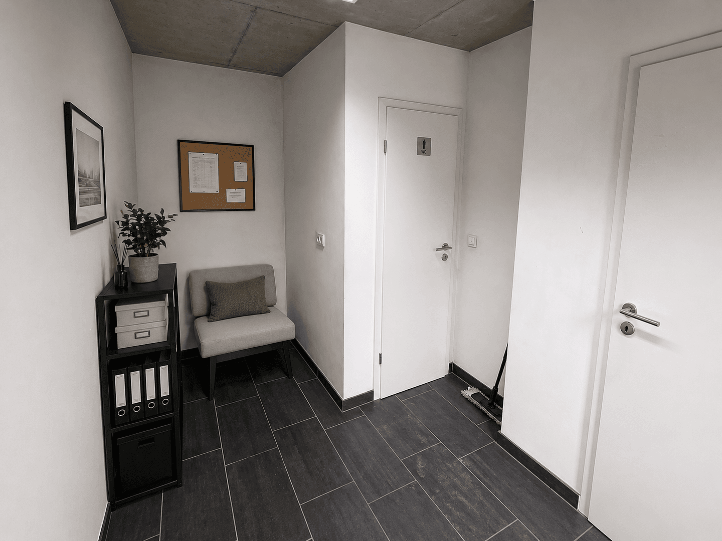 Prenájom nebytového priestoru 30 m², Falkstraße 77A, Frankfurt am Main, Hesensko Prenájom nebytového priestoru 30 m², Falkstraße 77A, Frankfurt am Main, Hesensko