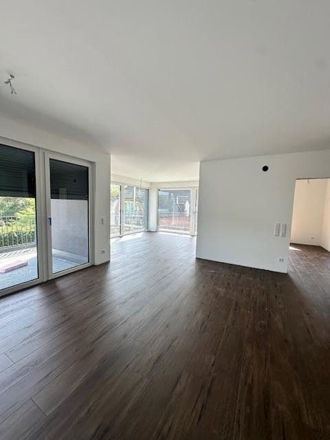 Prenájom bytu 4-izbový 145 m², Verl, Severné Porýnie - Westfálsko Prenájom bytu 4-izbový 145 m², Verl, Severné Porýnie - Westfálsko