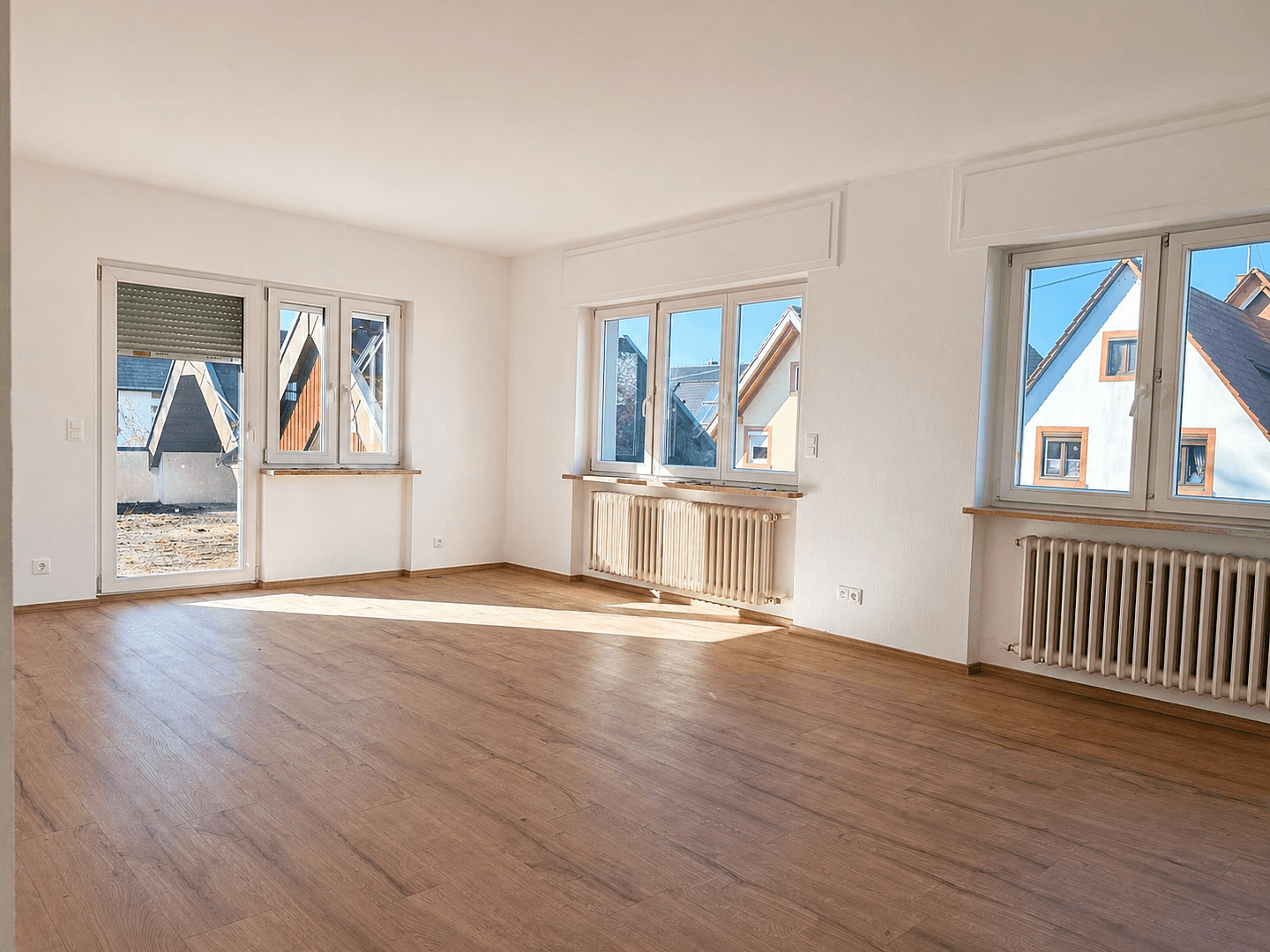 Prenájom bytu 4-izbový 138 m², Kappel-Grafenhausen, Bádensko-Wurttembersko Prenájom bytu 4-izbový 138 m², Kappel-Grafenhausen, Bádensko-Wurttembersko