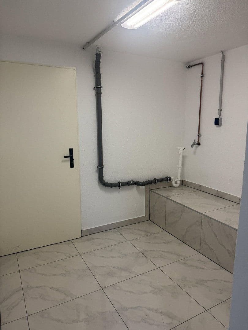 Predaj domu 174 m², pozemek 927 m², Asbach, Porýnie-Falcko Predaj domu 174 m², pozemek 927 m², Asbach, Porýnie-Falcko