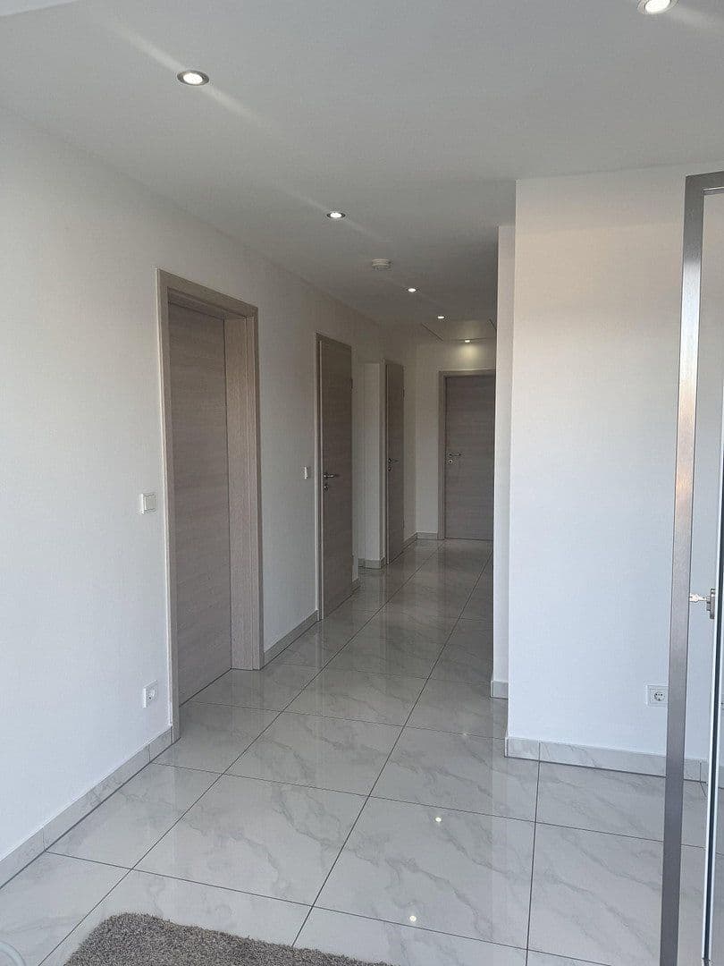 Predaj domu 174 m², pozemek 927 m², Asbach, Porýnie-Falcko Predaj domu 174 m², pozemek 927 m², Asbach, Porýnie-Falcko