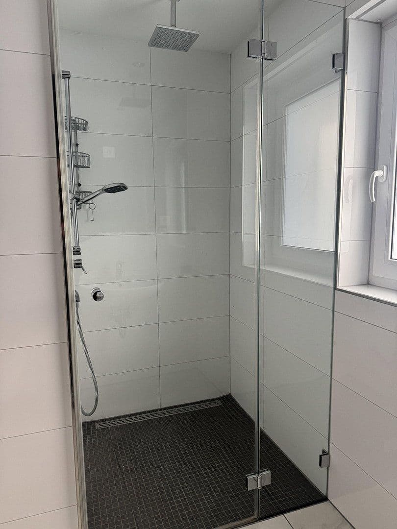 Predaj domu 174 m², pozemek 927 m², Asbach, Porýnie-Falcko Predaj domu 174 m², pozemek 927 m², Asbach, Porýnie-Falcko