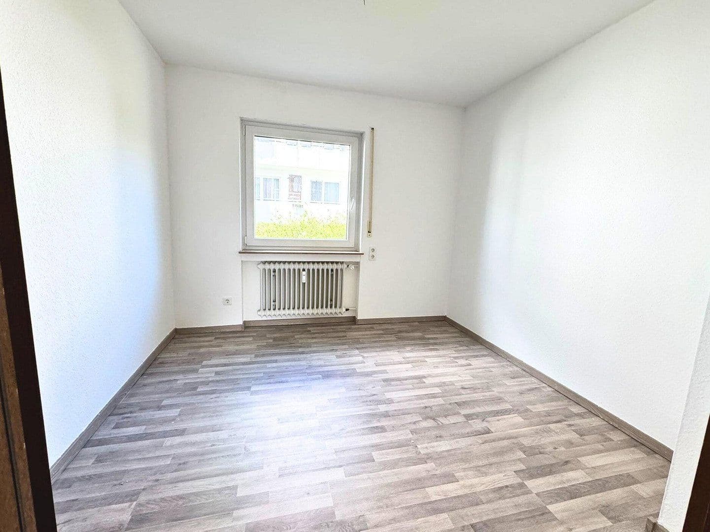 Prenájom bytu 3-izbový 73 m², Machtolsheimer Weg 4, Laichingen, Bádensko-Wurttembersko Prenájom bytu 3-izbový 73 m², Machtolsheimer Weg 4, Laichingen, Bádensko-Wurttembersko
