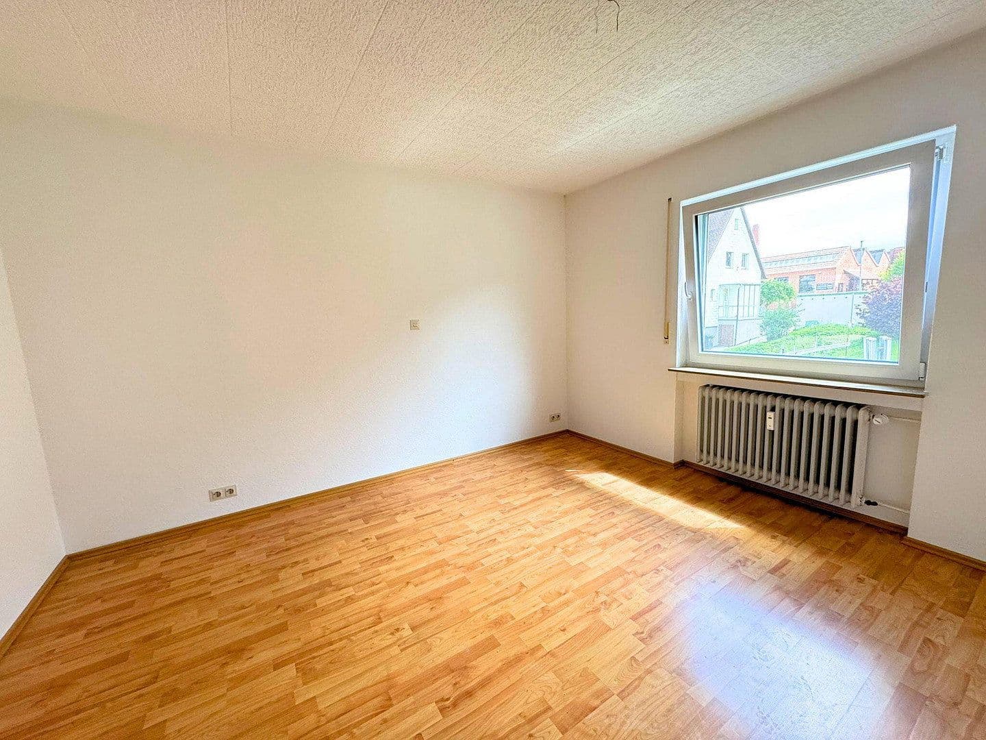 Prenájom bytu 3-izbový 73 m², Machtolsheimer Weg 4, Laichingen, Bádensko-Wurttembersko Prenájom bytu 3-izbový 73 m², Machtolsheimer Weg 4, Laichingen, Bádensko-Wurttembersko