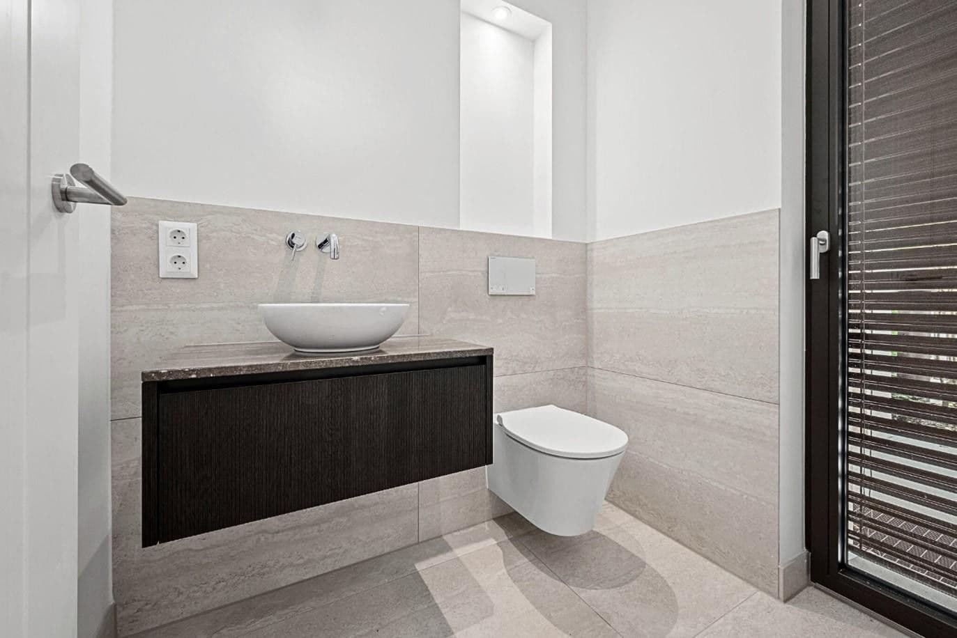 Predaj domu 234 m², pozemek 298 m², Oberschlesische Straße 20a, München, Bavorsko Predaj domu 234 m², pozemek 298 m², Oberschlesische Straße 20a, München, Bavorsko