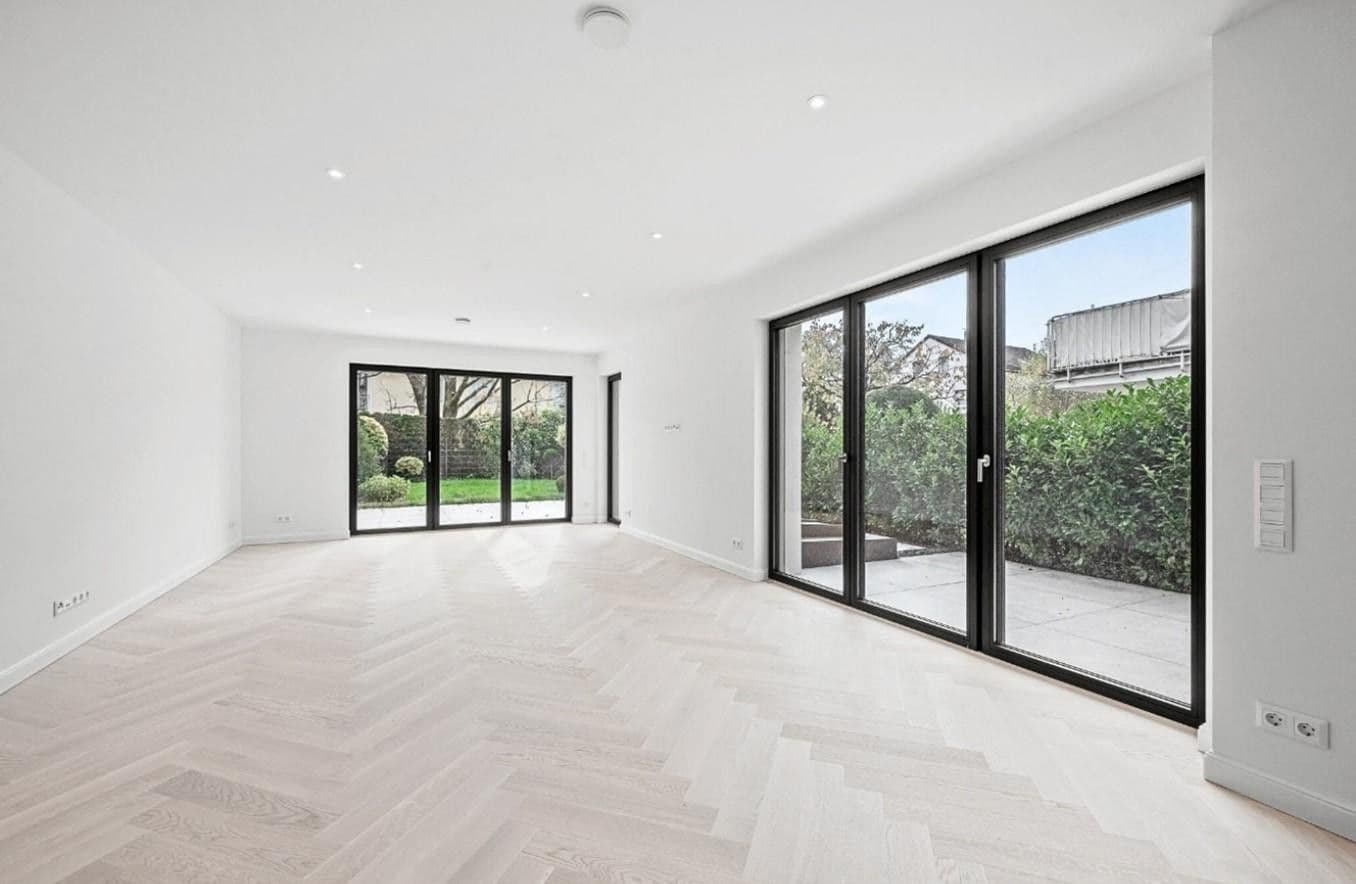 Predaj domu 234 m², pozemek 298 m², Oberschlesische Straße 20a, München, Bavorsko Predaj domu 234 m², pozemek 298 m², Oberschlesische Straße 20a, München, Bavorsko