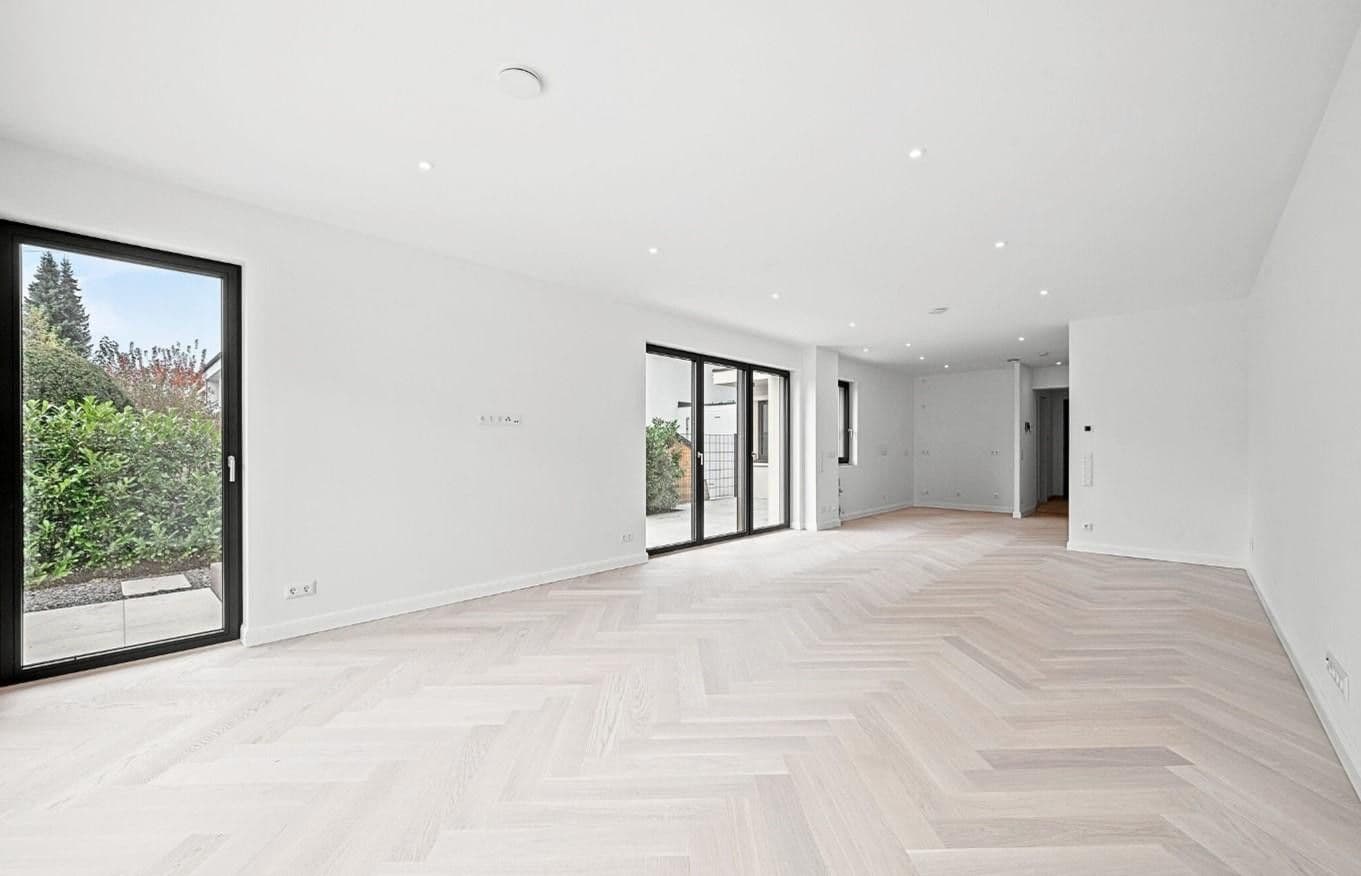 Predaj domu 234 m², pozemek 298 m², Oberschlesische Straße 20a, München, Bavorsko Predaj domu 234 m², pozemek 298 m², Oberschlesische Straße 20a, München, Bavorsko
