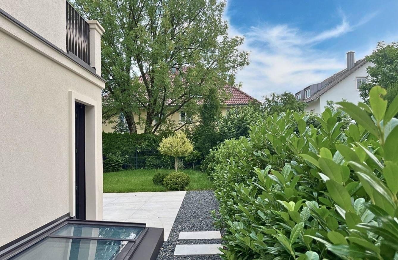 Predaj domu 234 m², pozemek 298 m², Oberschlesische Straße 20a, München, Bavorsko Predaj domu 234 m², pozemek 298 m², Oberschlesische Straße 20a, München, Bavorsko