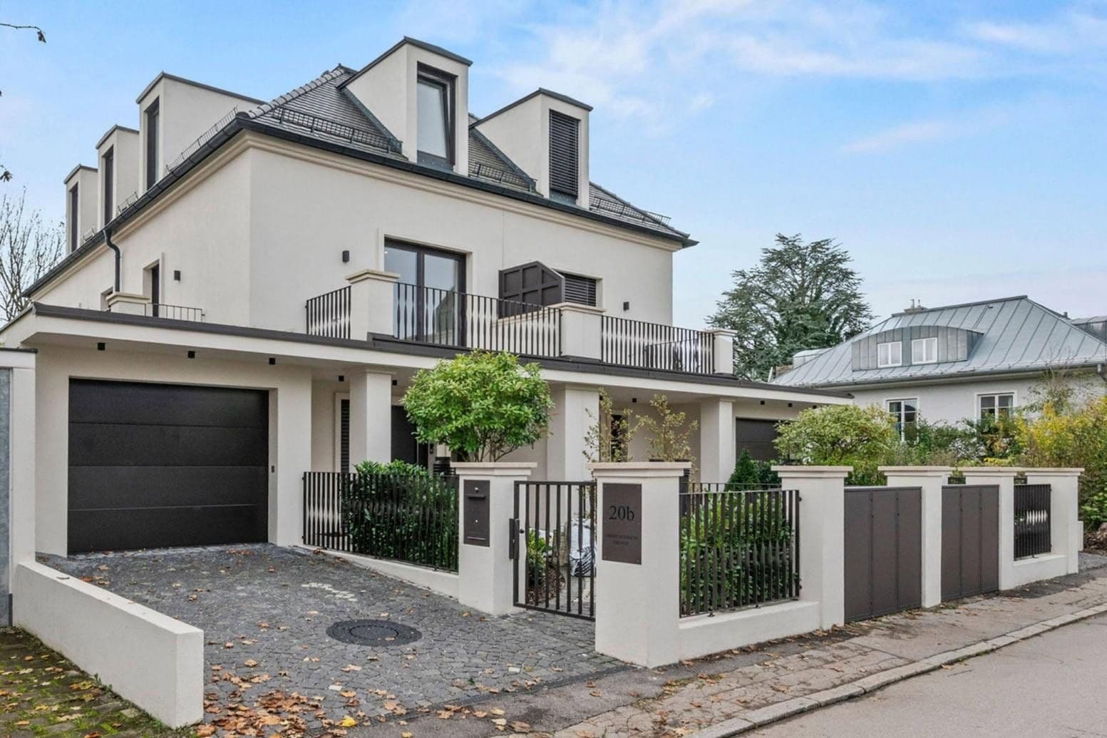 Predaj domu 234 m², pozemek 298 m², Oberschlesische Straße 20a, München, Bavorsko Predaj domu 234 m², pozemek 298 m², Oberschlesische Straße 20a, München, Bavorsko