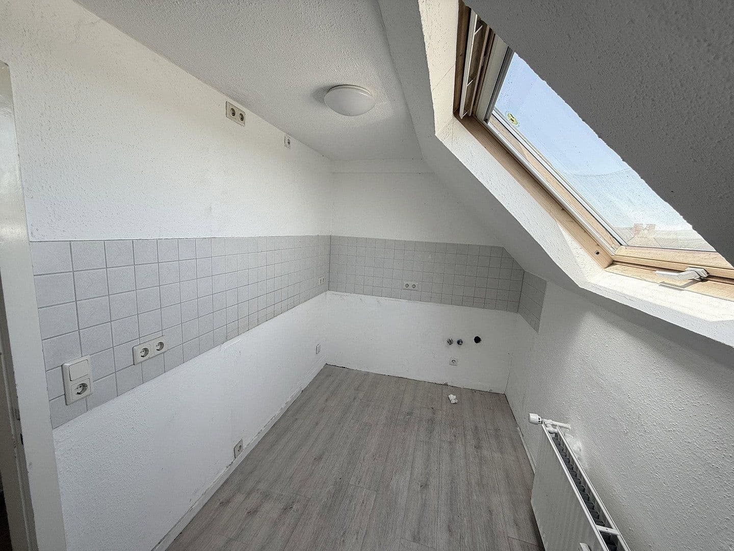 Prenájom bytu 3-izbový 56 m², Weißenthurm, Porýnie-Falcko Prenájom bytu 3-izbový 56 m², Weißenthurm, Porýnie-Falcko
