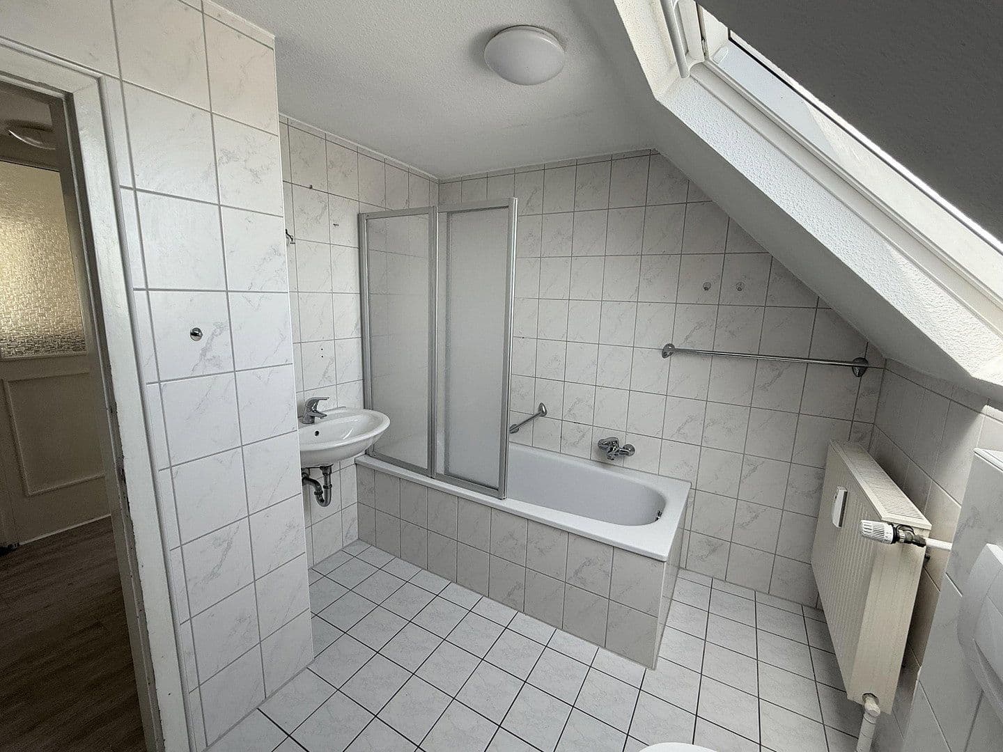 Prenájom bytu 3-izbový 56 m², Weißenthurm, Porýnie-Falcko Prenájom bytu 3-izbový 56 m², Weißenthurm, Porýnie-Falcko
