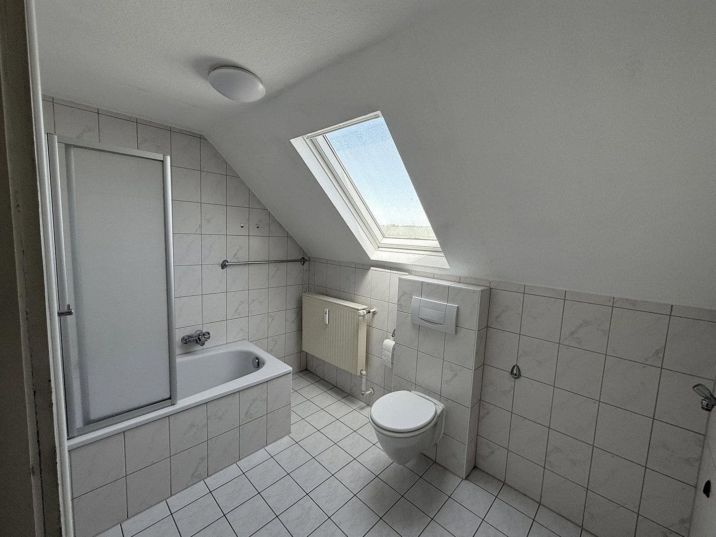 Prenájom bytu 3-izbový 56 m², Weißenthurm, Porýnie-Falcko Prenájom bytu 3-izbový 56 m², Weißenthurm, Porýnie-Falcko