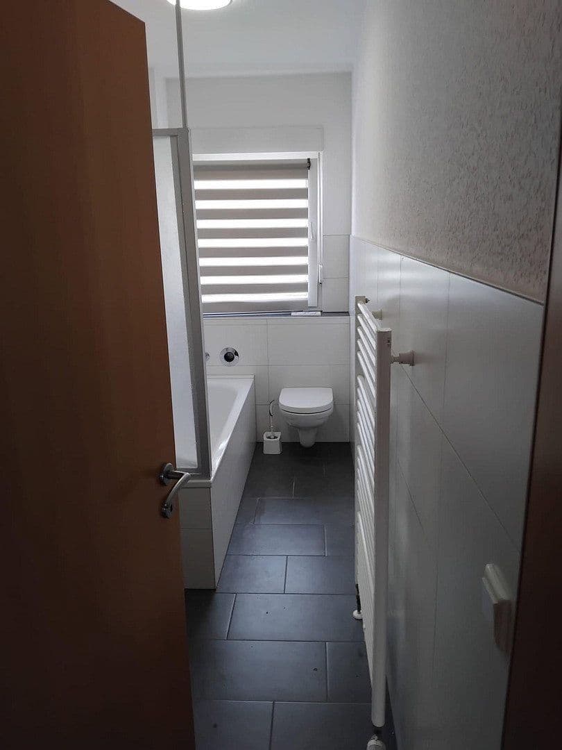 Prenájom bytu 3-izbový 64 m², Hafenstr. 16, Duisburg, Severné Porýnie - Westfálsko Prenájom bytu 3-izbový 64 m², Hafenstr. 16, Duisburg, Severné Porýnie - Westfálsko