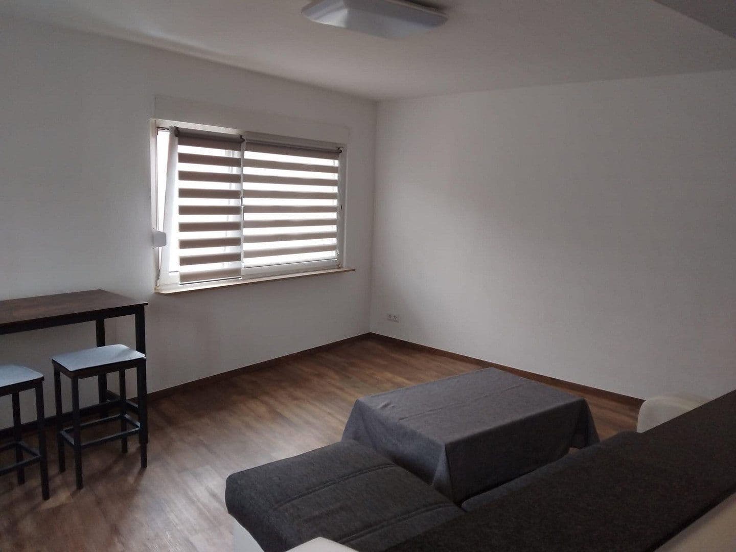 Prenájom bytu 3-izbový 64 m², Hafenstr. 16, Duisburg, Severné Porýnie - Westfálsko Prenájom bytu 3-izbový 64 m², Hafenstr. 16, Duisburg, Severné Porýnie - Westfálsko