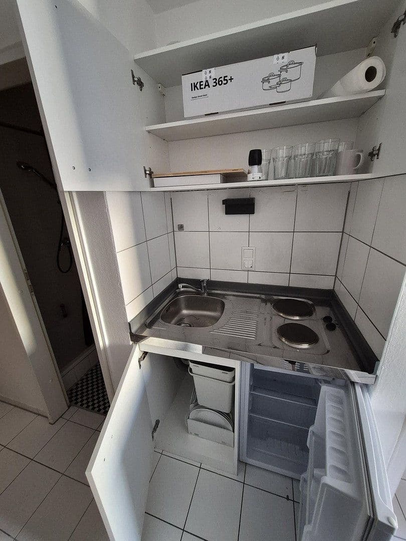 Prenájom bytu 1-izbový 20 m², L2 5-6, Mannheim, Bádensko-Wurttembersko Prenájom bytu 1-izbový 20 m², L2 5-6, Mannheim, Bádensko-Wurttembersko