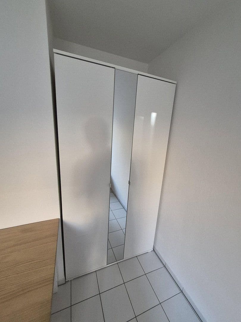 Prenájom bytu 1-izbový 20 m², L2 5-6, Mannheim, Bádensko-Wurttembersko Prenájom bytu 1-izbový 20 m², L2 5-6, Mannheim, Bádensko-Wurttembersko