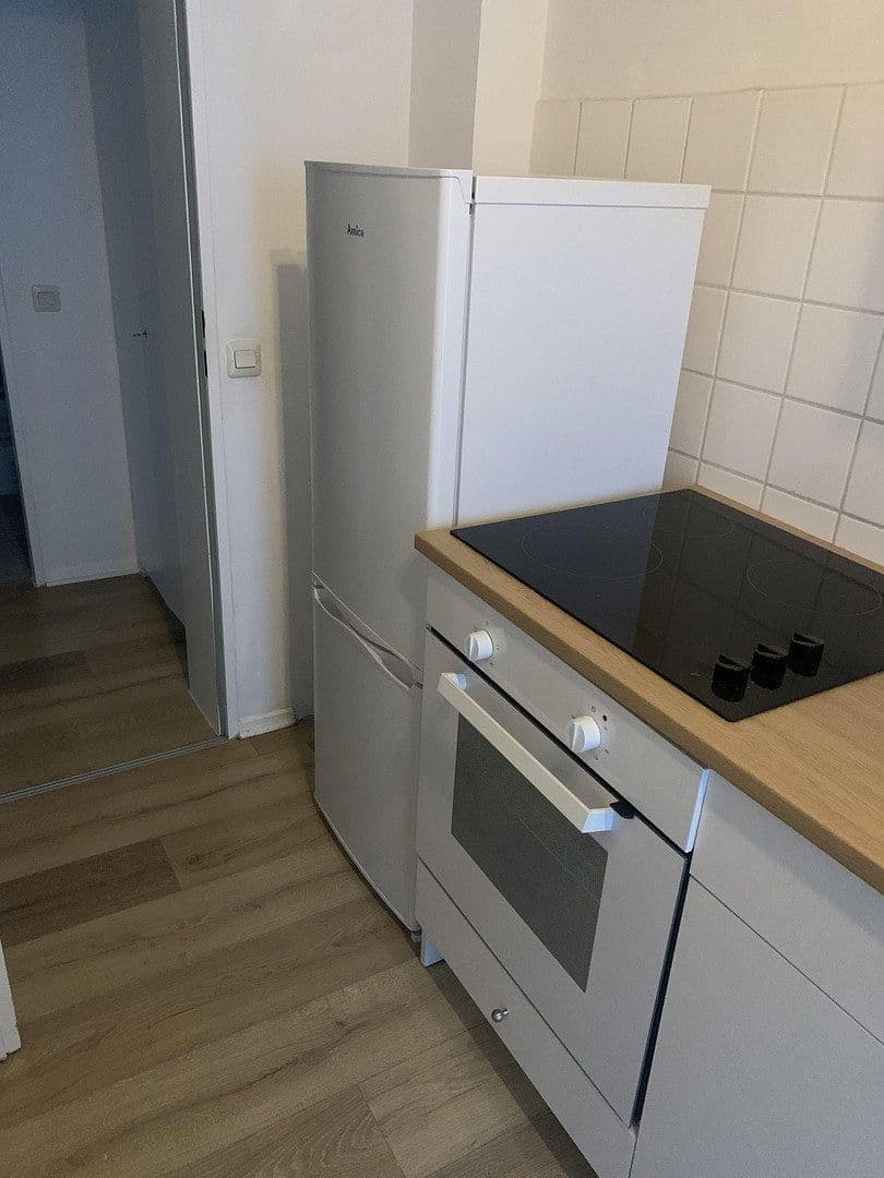 Prenájom bytu 2-izbový 55 m², Mendelssohnstr. 16, Düsseldorf, Severné Porýnie - Westfálsko Prenájom bytu 2-izbový 55 m², Mendelssohnstr. 16, Düsseldorf, Severné Porýnie - Westfálsko