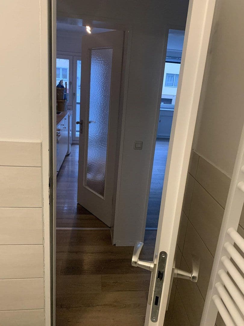 Prenájom bytu 2-izbový 55 m², Mendelssohnstr. 16, Düsseldorf, Severné Porýnie - Westfálsko Prenájom bytu 2-izbový 55 m², Mendelssohnstr. 16, Düsseldorf, Severné Porýnie - Westfálsko