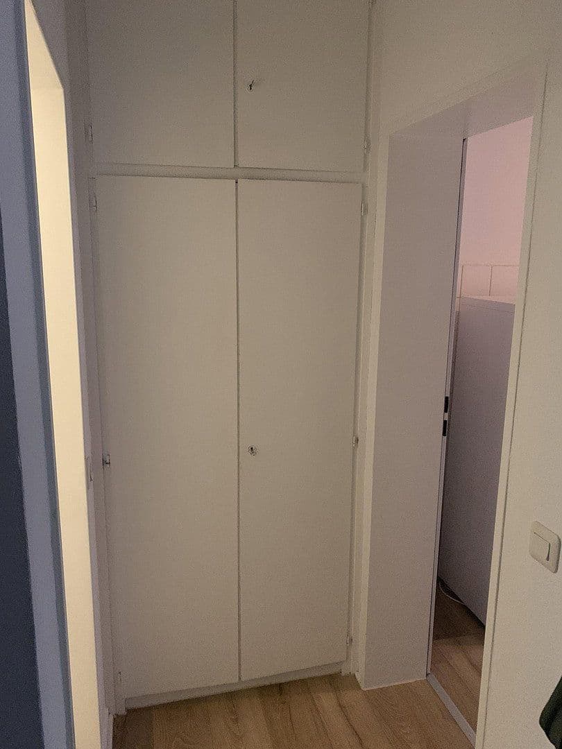 Prenájom bytu 2-izbový 55 m², Mendelssohnstr. 16, Düsseldorf, Severné Porýnie - Westfálsko Prenájom bytu 2-izbový 55 m², Mendelssohnstr. 16, Düsseldorf, Severné Porýnie - Westfálsko