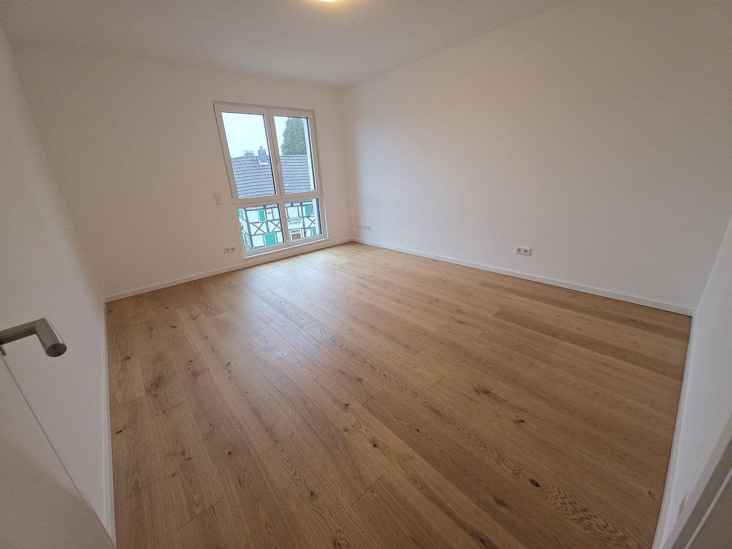 Prenájom bytu 3-izbový 110 m², Hilden, Severné Porýnie - Westfálsko Prenájom bytu 3-izbový 110 m², Hilden, Severné Porýnie - Westfálsko
