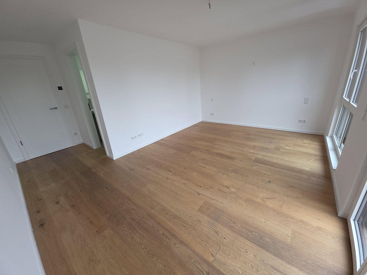 Prenájom bytu 3-izbový 110 m², Hilden, Severné Porýnie - Westfálsko Prenájom bytu 3-izbový 110 m², Hilden, Severné Porýnie - Westfálsko