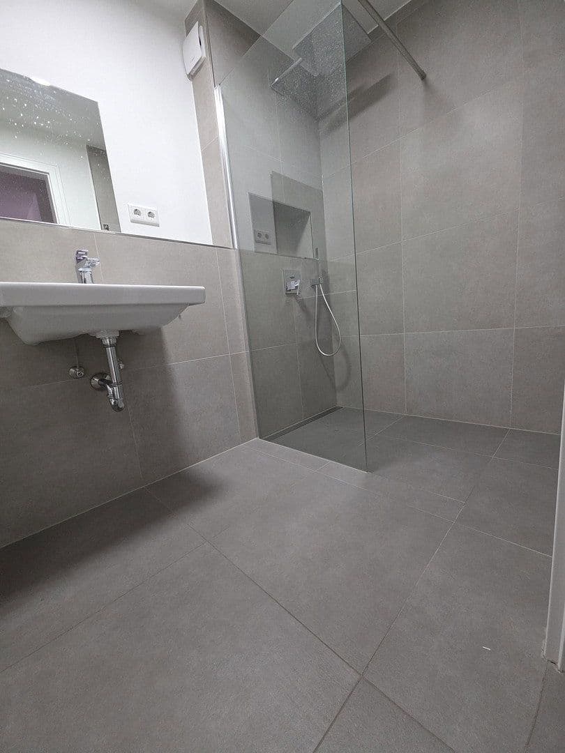 Prenájom bytu 3-izbový 110 m², Hilden, Severné Porýnie - Westfálsko Prenájom bytu 3-izbový 110 m², Hilden, Severné Porýnie - Westfálsko