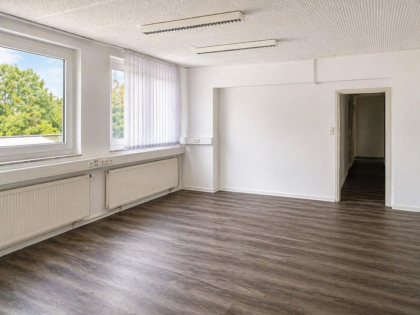 Prenájom kancelárie 125 m², Gothaer Straße 98, Floh-Seligenthal, Durínsko Prenájom kancelárie 125 m², Gothaer Straße 98, Floh-Seligenthal, Durínsko
