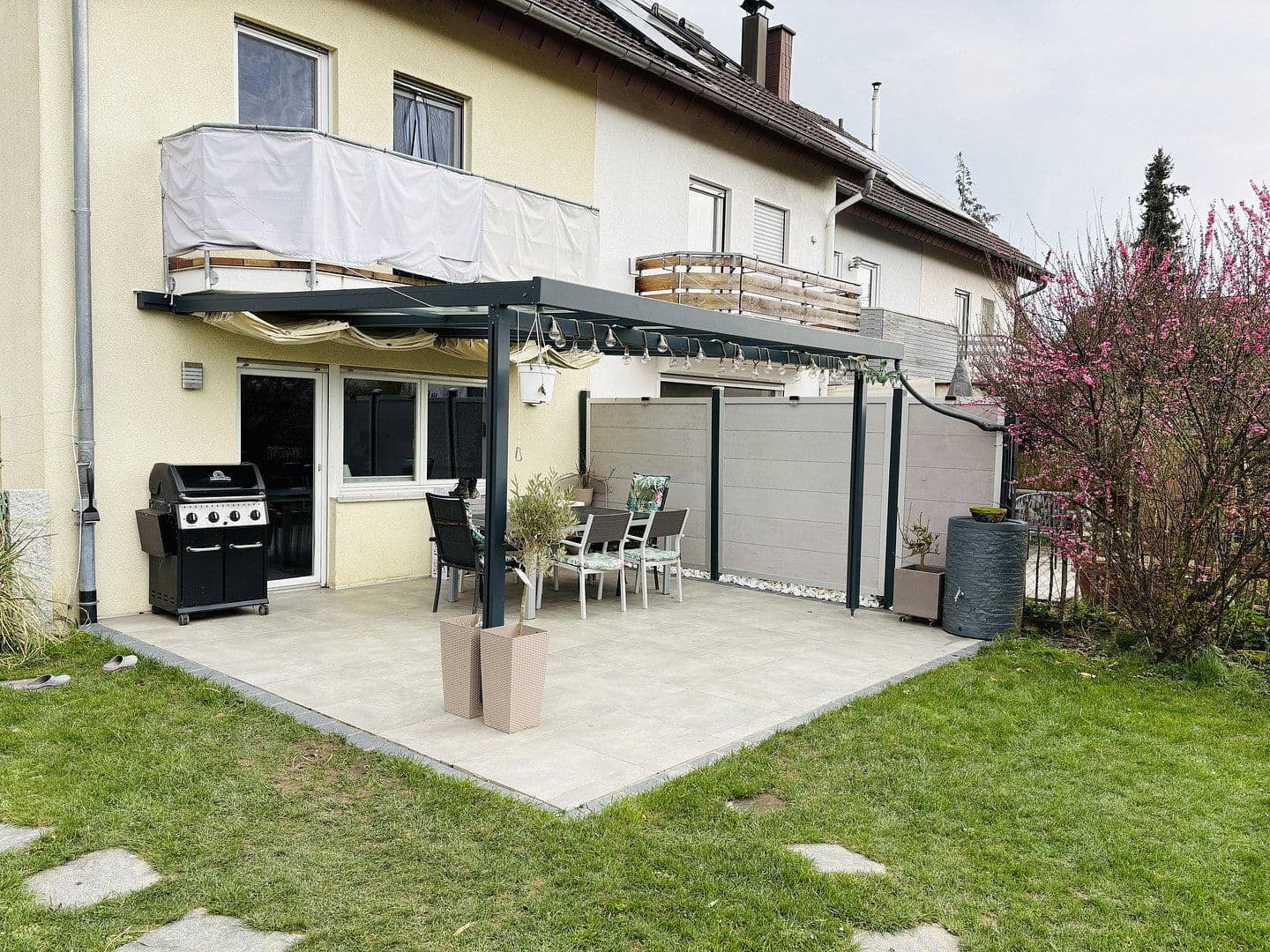 Predaj domu 184 m², pozemek 423 m², St. Georg-Str.4A, Eschbach, Bádensko-Wurttembersko Predaj domu 184 m², pozemek 423 m², St. Georg-Str.4A, Eschbach, Bádensko-Wurttembersko