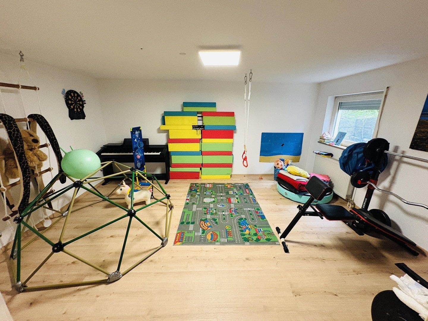 Predaj domu 184 m², pozemek 423 m², St. Georg-Str.4A, Eschbach, Bádensko-Wurttembersko Predaj domu 184 m², pozemek 423 m², St. Georg-Str.4A, Eschbach, Bádensko-Wurttembersko