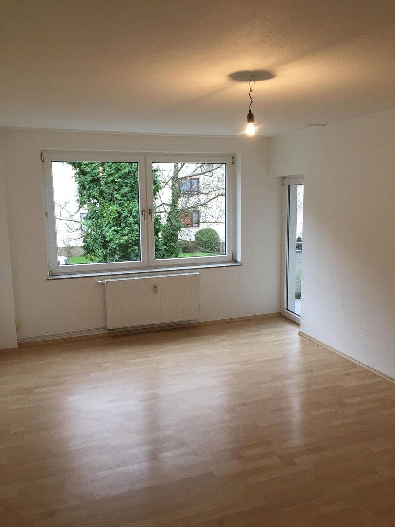 Prenájom bytu 3-izbový 74 m², Bonn, Severné Porýnie - Westfálsko Prenájom bytu 3-izbový 74 m², Bonn, Severné Porýnie - Westfálsko