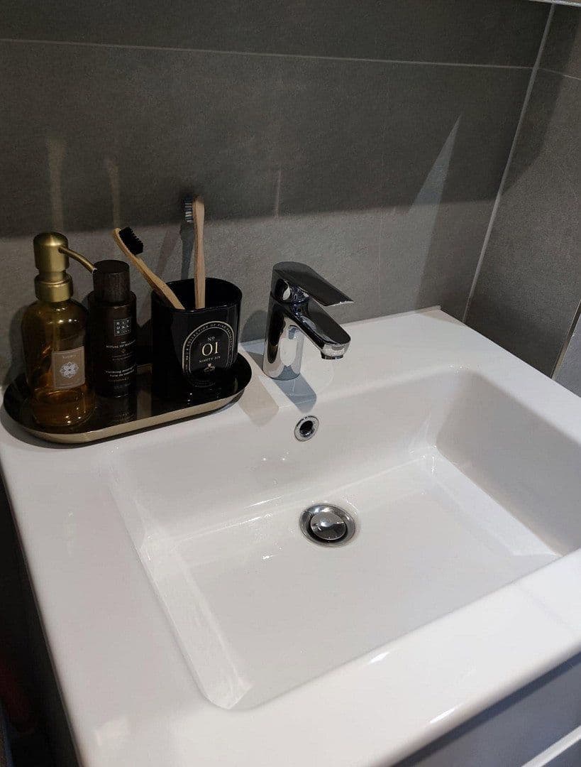 Prenájom bytu 1-izbový 23 m², Emser Straße 34, Frankfurt Am Main, Hesensko Prenájom bytu 1-izbový 23 m², Emser Straße 34, Frankfurt Am Main, Hesensko