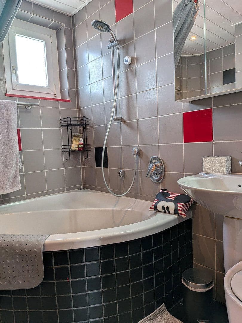 Predaj domu 142 m², pozemek 426 m², Teckstr.8, Schönaich, Bádensko-Wurttembersko Predaj domu 142 m², pozemek 426 m², Teckstr.8, Schönaich, Bádensko-Wurttembersko