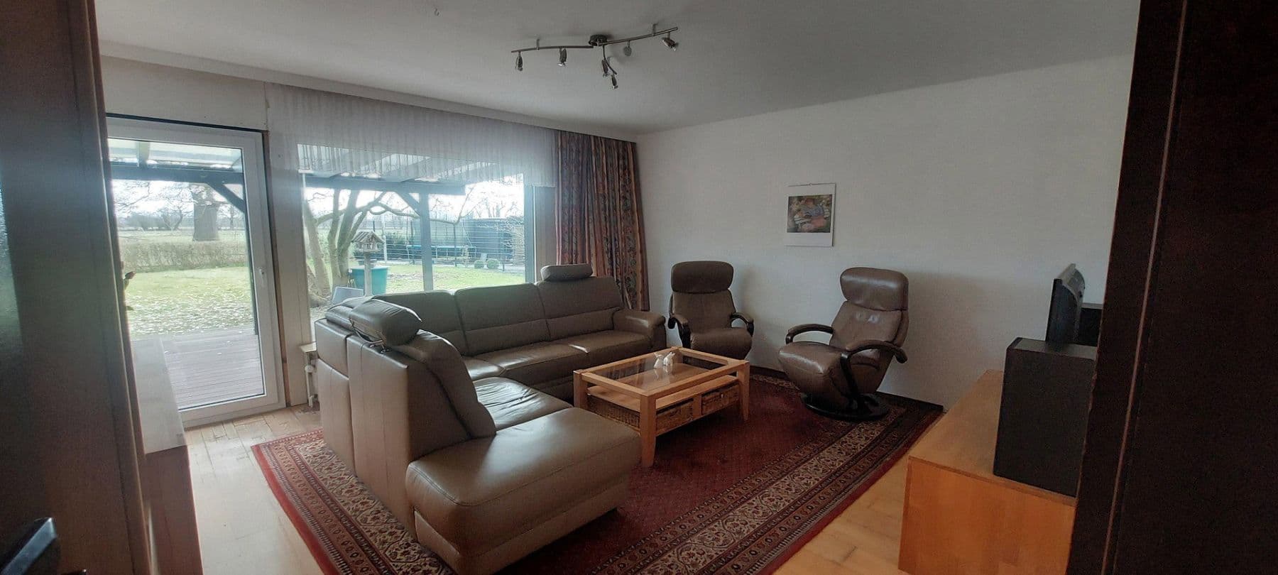 Predaj domu 137 m², pozemek 947 m², Borstel-Hohenraden, Šlezvicko-Holštajnsko Predaj domu 137 m², pozemek 947 m², Borstel-Hohenraden, Šlezvicko-Holštajnsko