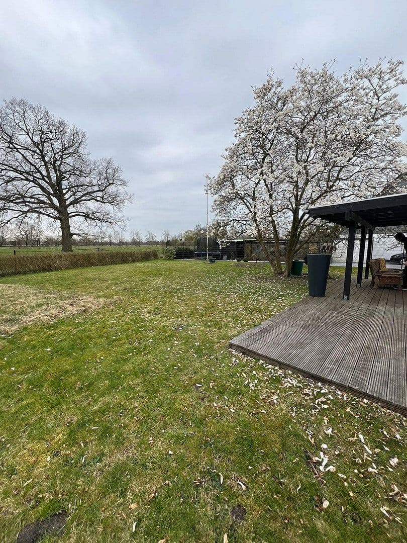 Predaj domu 137 m², pozemek 947 m², Borstel-Hohenraden, Šlezvicko-Holštajnsko Predaj domu 137 m², pozemek 947 m², Borstel-Hohenraden, Šlezvicko-Holštajnsko