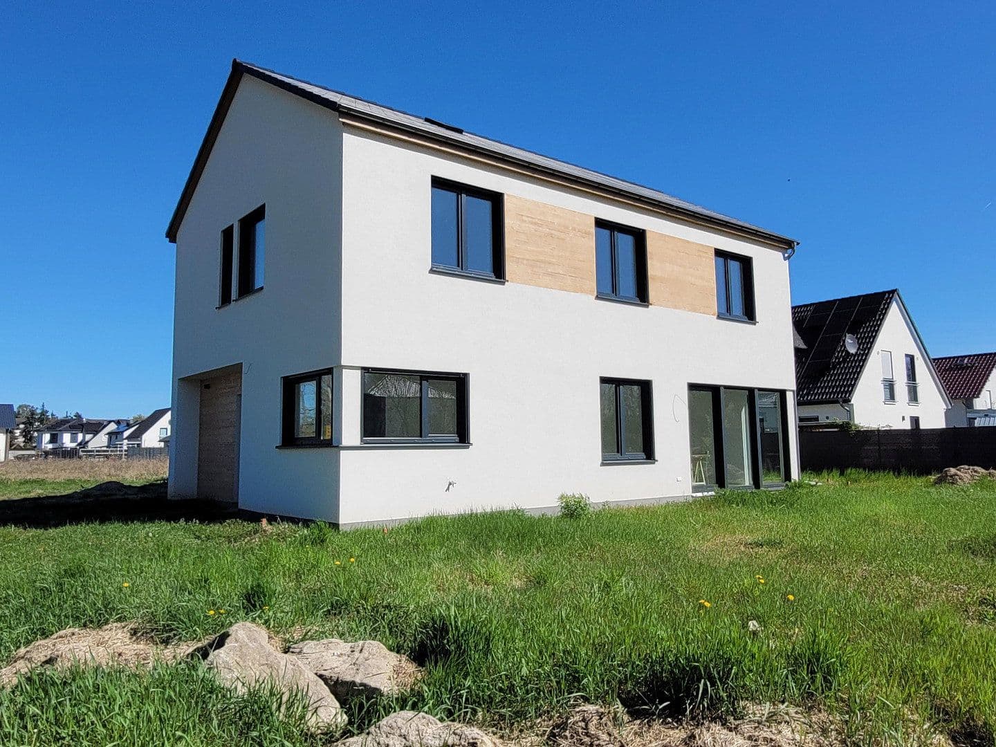 Predaj domu 155 m², pozemek 506 m², Ginsterweg 15, Kloster Lehnin, Brandenbursko Predaj domu 155 m², pozemek 506 m², Ginsterweg 15, Kloster Lehnin, Brandenbursko