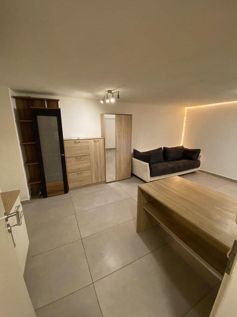 Prenájom bytu 1-izbový 25 m², Bruckbergstraße 2, Neuching, Bavorsko Prenájom bytu 1-izbový 25 m², Bruckbergstraße 2, Neuching, Bavorsko
