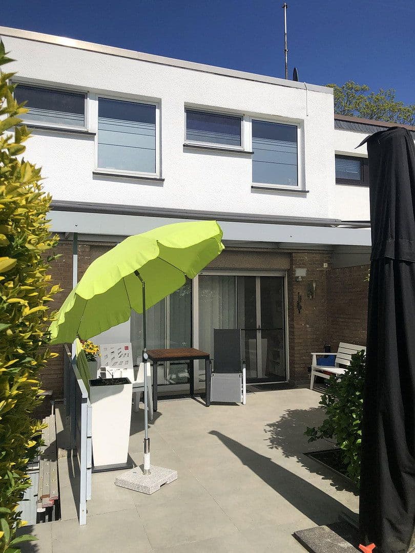 Predaj domu 100 m², pozemek 200 m², Krefeld, Severné Porýnie - Westfálsko Predaj domu 100 m², pozemek 200 m², Krefeld, Severné Porýnie - Westfálsko