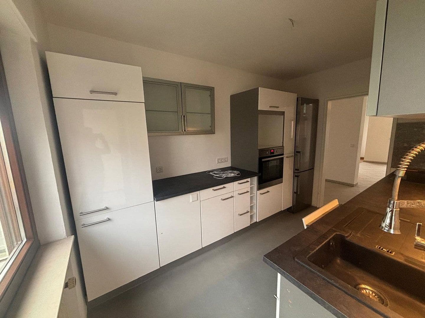 Prenájom bytu 3-izbový 95 m², Hemsbach, Bádensko-Wurttembersko Prenájom bytu 3-izbový 95 m², Hemsbach, Bádensko-Wurttembersko