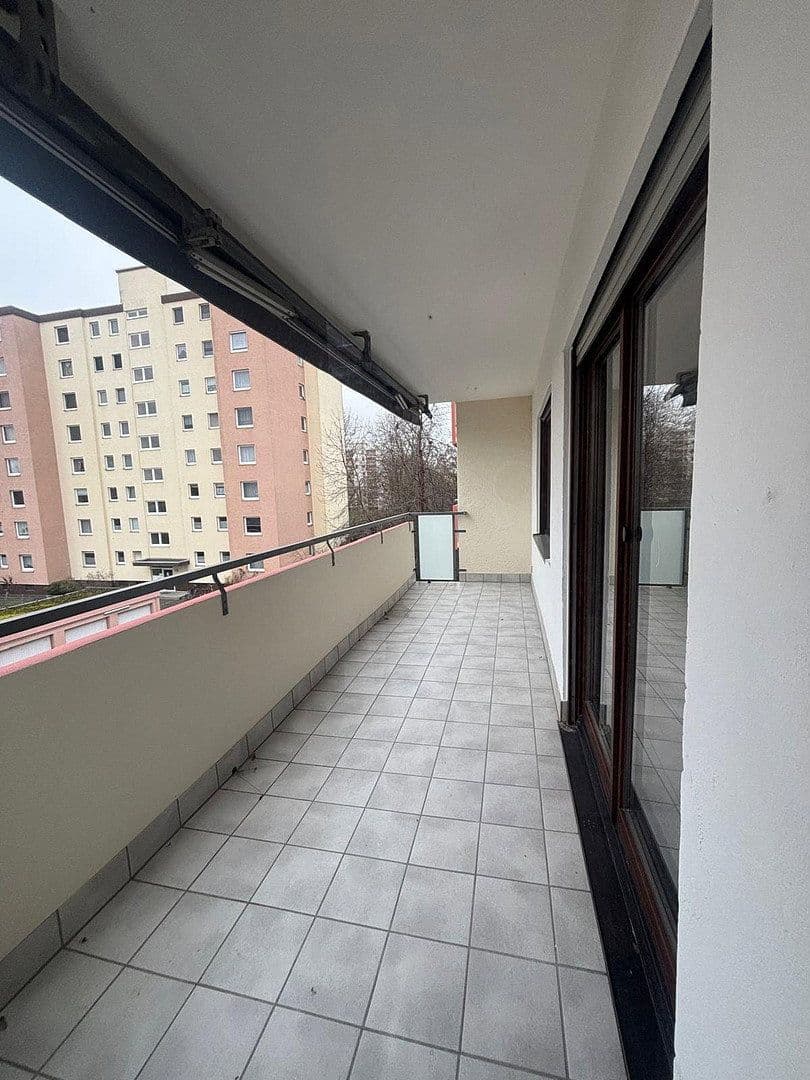 Prenájom bytu 3-izbový 95 m², Hemsbach, Bádensko-Wurttembersko Prenájom bytu 3-izbový 95 m², Hemsbach, Bádensko-Wurttembersko