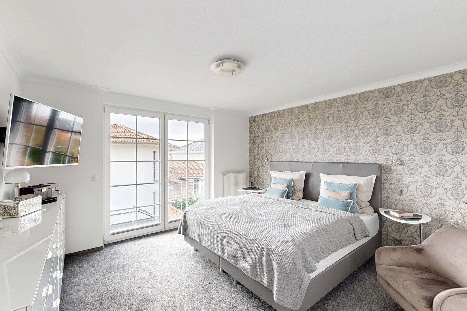 Prenájom domu 124 m², pozemek 350 m², Lüneburg, Dolné Sasko Prenájom domu 124 m², pozemek 350 m², Lüneburg, Dolné Sasko