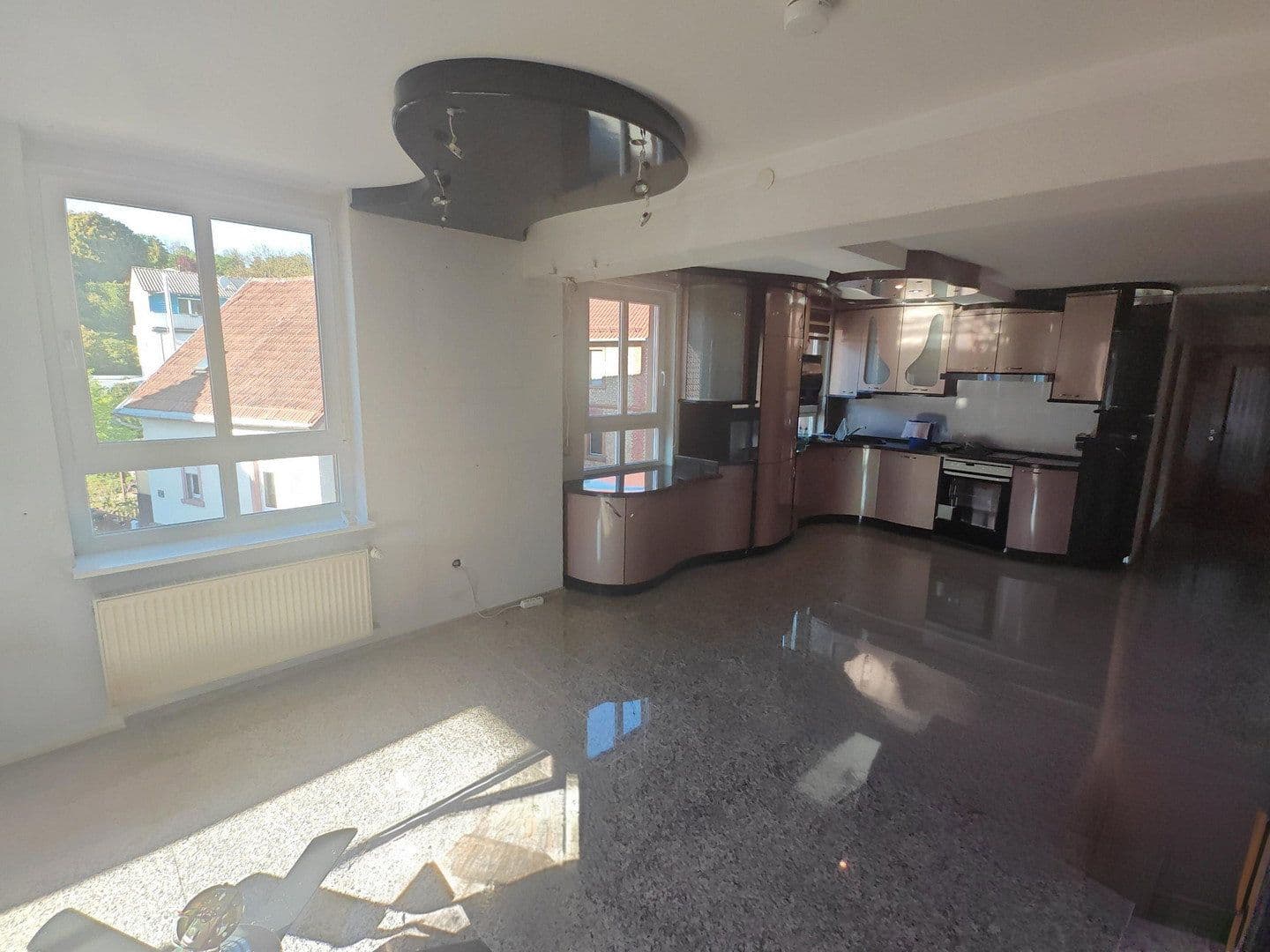 Prenájom bytu 4-izbový 101 m², Nibelungenstraße 67, Lautertal (Odenwald), Hesensko Prenájom bytu 4-izbový 101 m², Nibelungenstraße 67, Lautertal (Odenwald), Hesensko