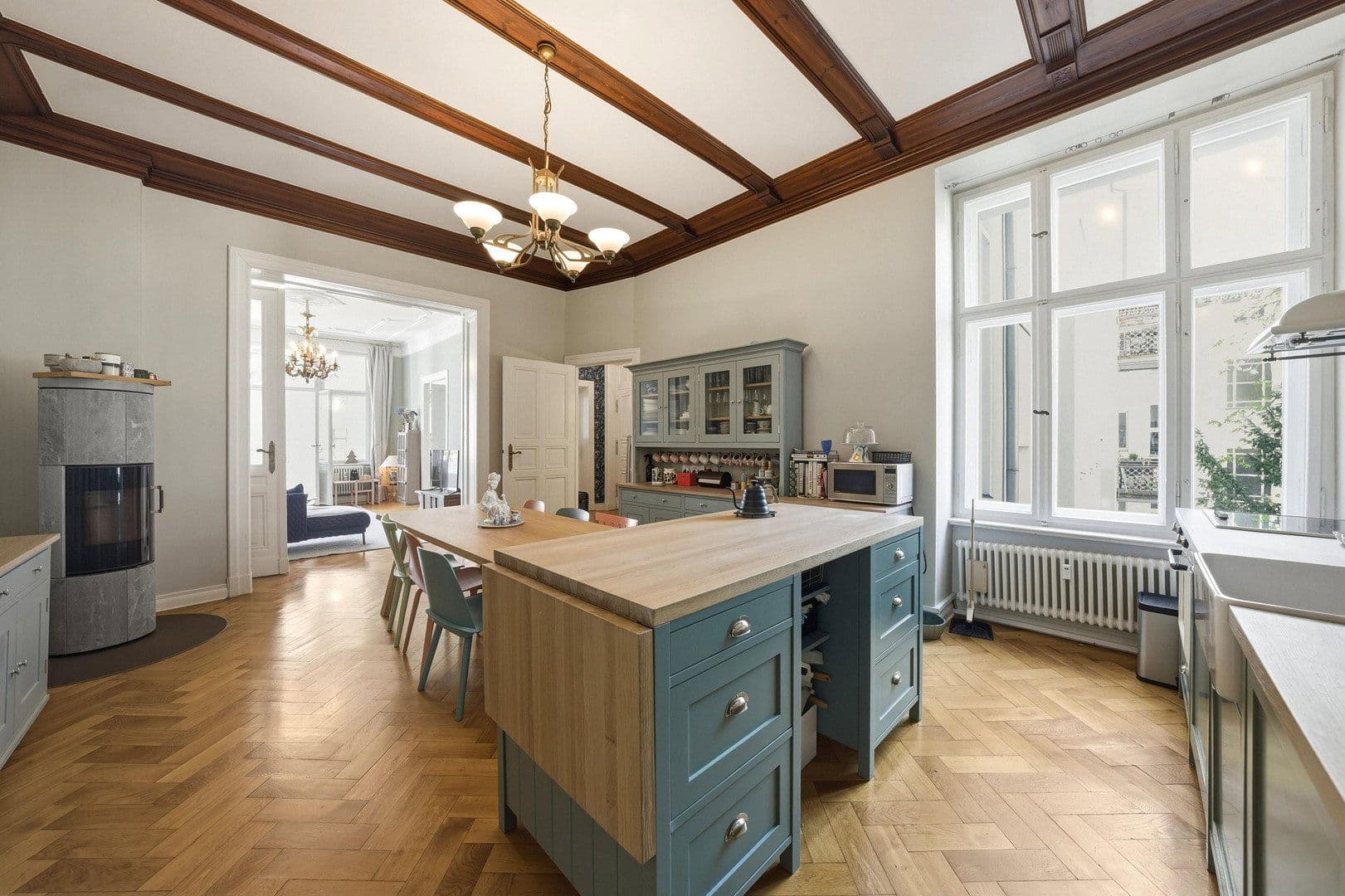 Predaj bytu 3-izbový 110 m², Berlin, Berlín Predaj bytu 3-izbový 110 m², Berlin, Berlín